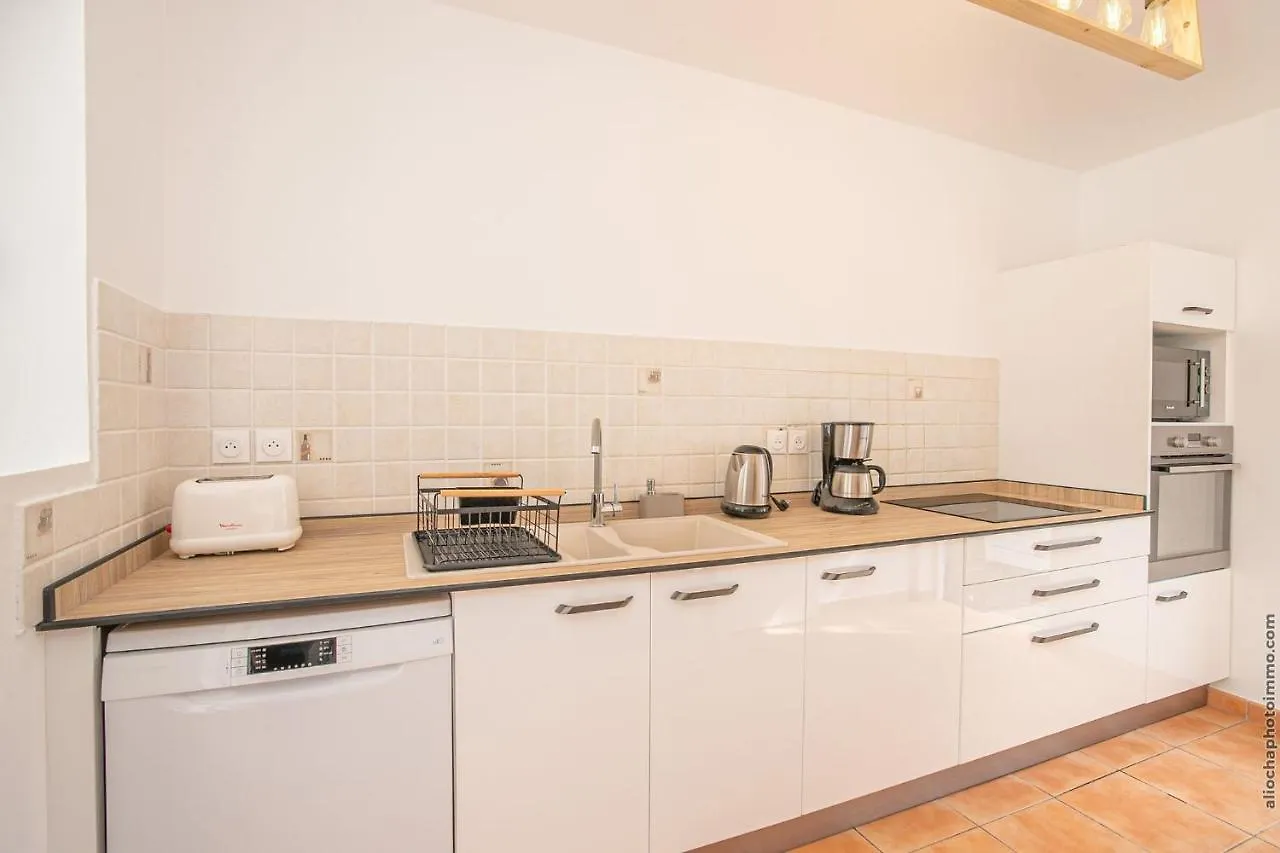 Villa Surelles - 3 chambres - piscine - Le Diamant 0*,