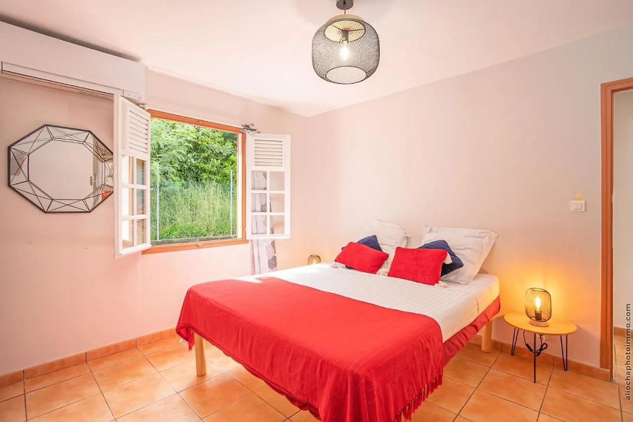 Villa Surelles - 3 chambres - piscine - Le Diamant 0*,