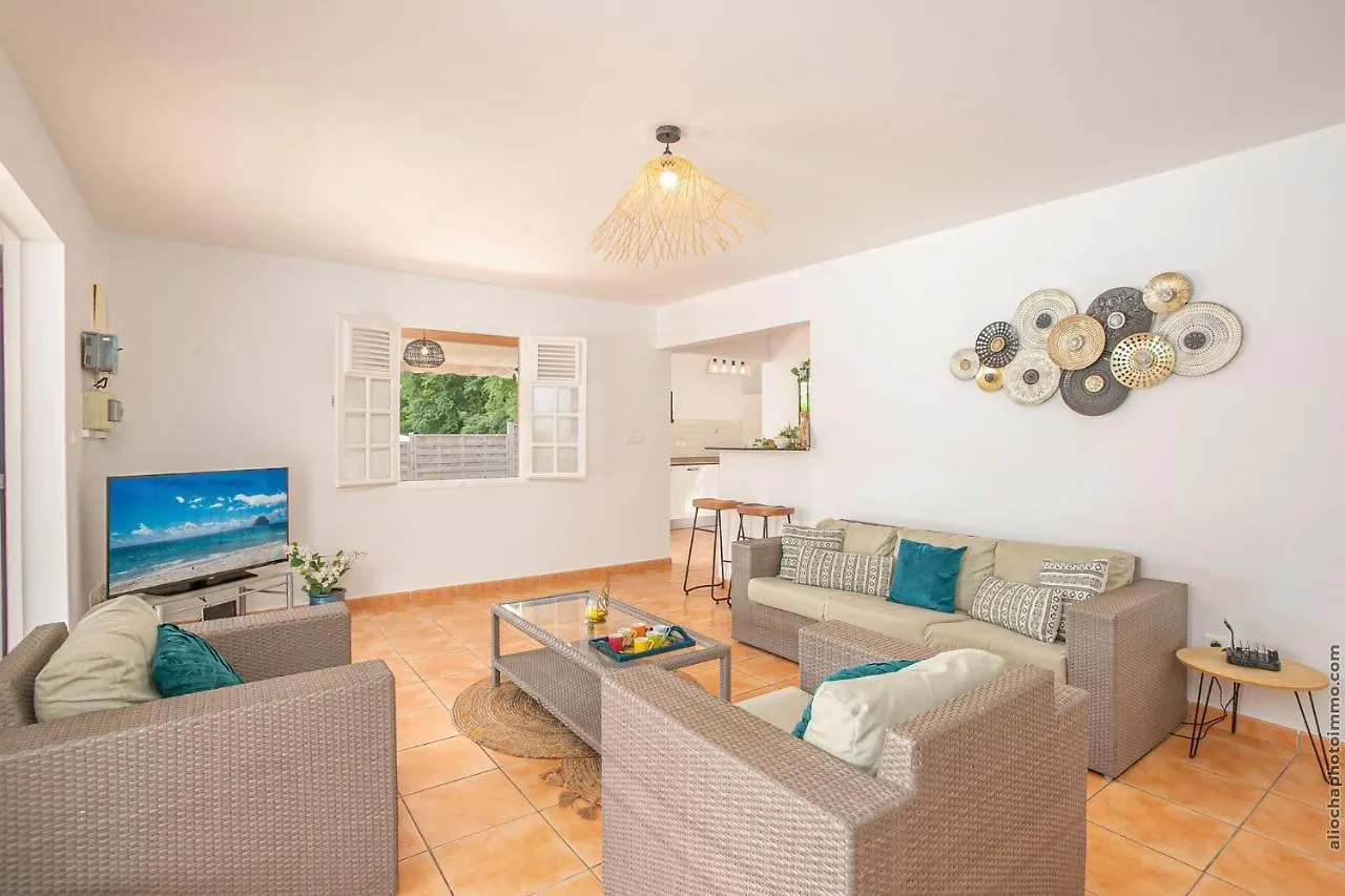 Villa Surelles - 3 Chambres - Piscine - Le Diamant 0*,  Martinique